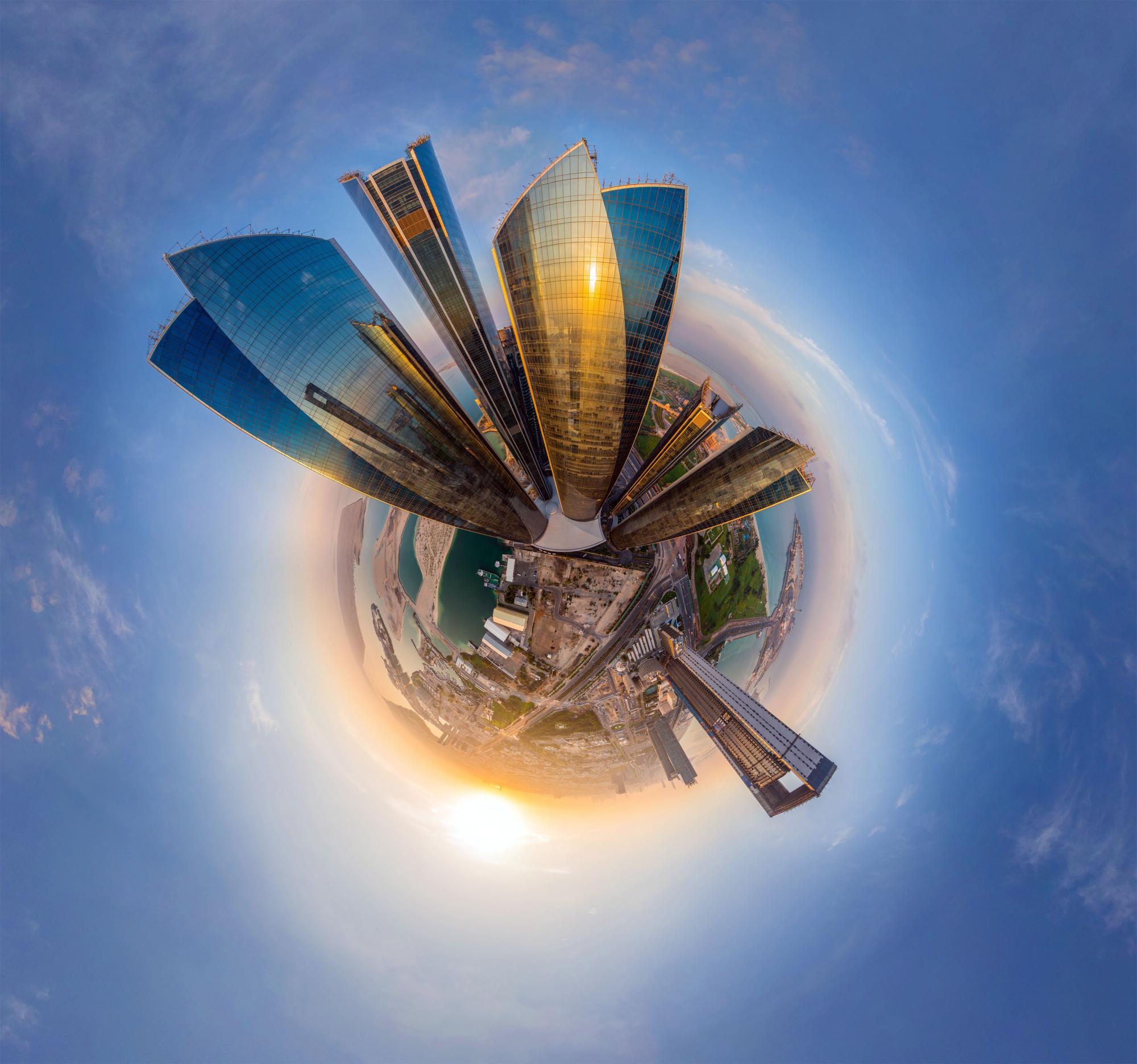 Foto van Airpano met een vissenooglens van Dubai